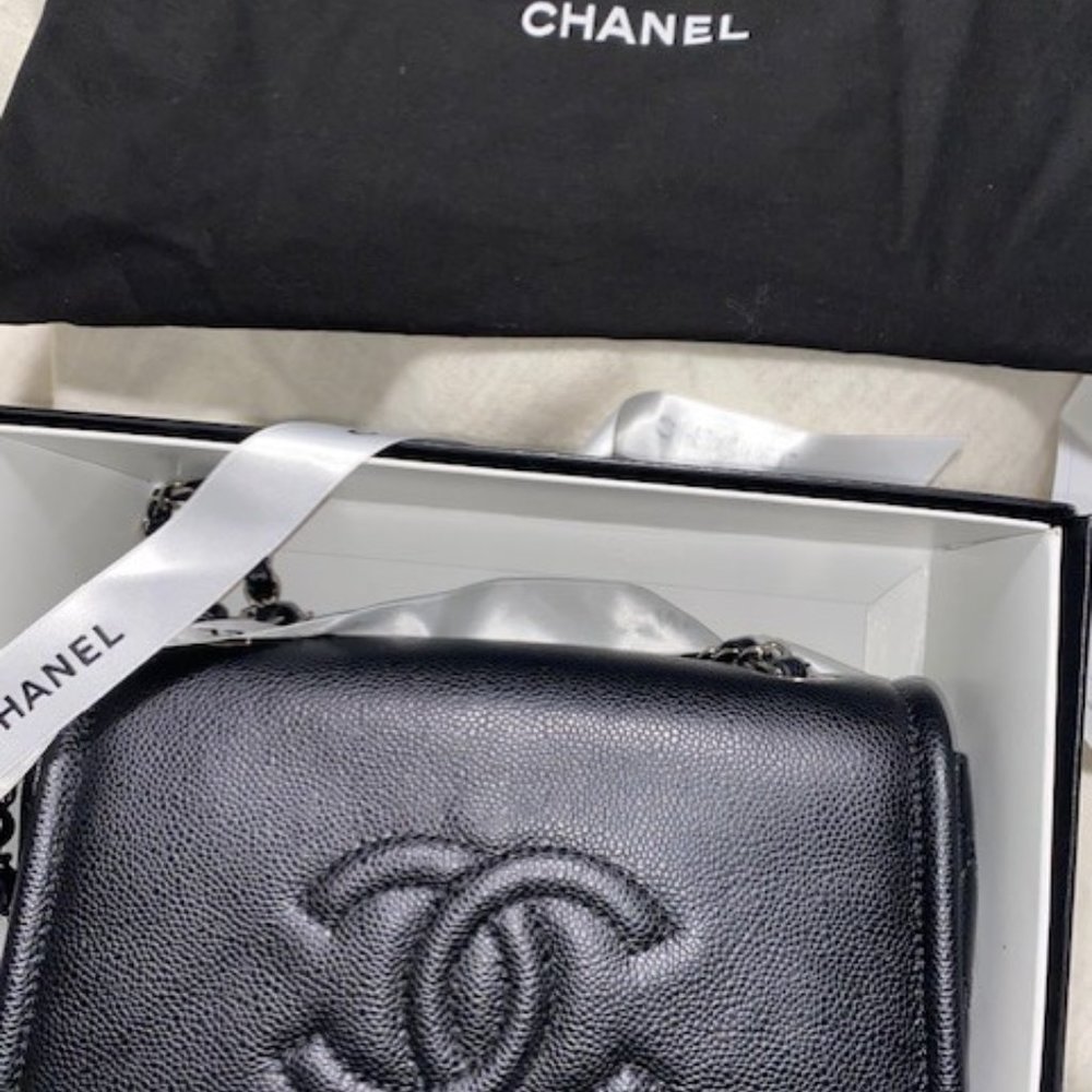 Chanel Flap Bag Caviar/Grained Calfskin Silver Hardware